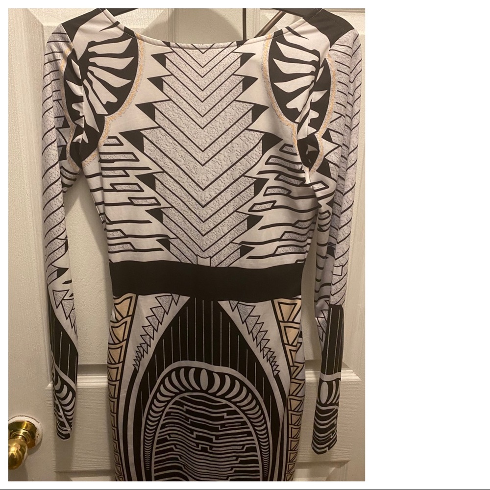 Beautiful bodycon dress from celeb boutique